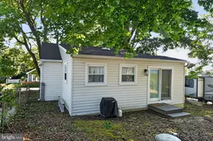 3670 5th Ave, Edgewater, MD 21037 - Photo 19