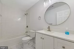 350 Gatewater Ct, Glen Burnie, MD 21060 - Photo 15