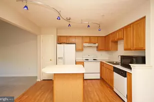 2474 Ivy Landing Way, Odenton, MD 21113 - Photo 17