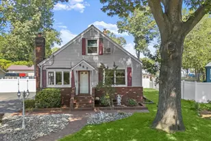 962 Point Pleasant Rd, Glen Burnie, MD 21060 - Photo 1