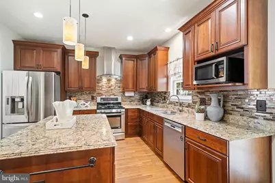 1502 Avennel Way, Crofton, MD 21114 - Photo 17