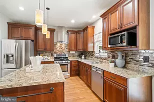 1502 Avennel Way, Crofton, MD 21114 - Photo 17