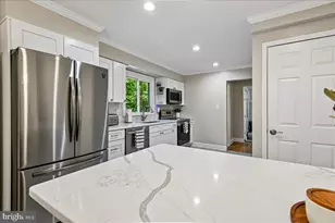 252 Magothy Bridge Rd, Pasadena, MD 21122 - Photo 9