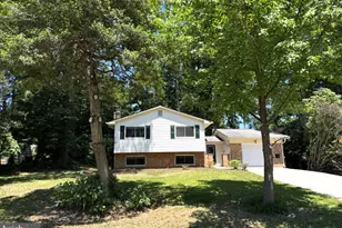100 Oak Dr, Annapolis, MD 21403 - Photo 1