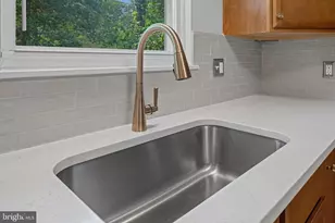 100 Oak Dr, Annapolis, MD 21403 - Photo 9