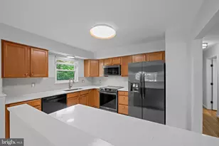 100 Oak Dr, Annapolis, MD 21403 - Photo 15