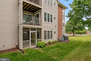 302 Blue Water Ct, Glen Burnie, MD 21060 - Photo 23