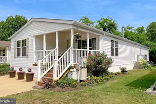309 Berts Dr, Lothian, MD 20711 - Photo 5