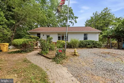 626 Laurel Drive, Pasadena, MD 21122 - Photo 3