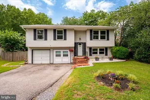 1710 Fallsway Dr, Crofton, MD 21114 - Photo 1