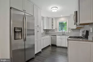 454 Manor Rd, Arnold, MD 21012 - Photo 11