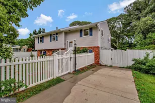 454 Manor Rd, Arnold, MD 21012 - Photo 3