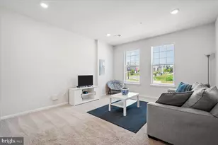 2020 Hinshaw Dr, Odenton, MD 21113 - Photo 5
