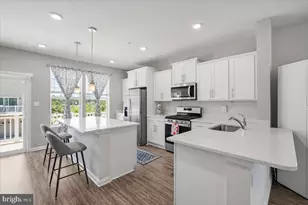 2020 Hinshaw Dr, Odenton, MD 21113 - Photo 15