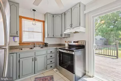 211 Lake Road, Pasadena, MD 21122 - Photo 9