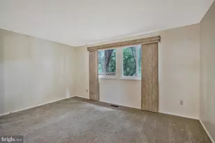 8010 Hadfield Ct, Pasadena, MD 21122 - Photo 11