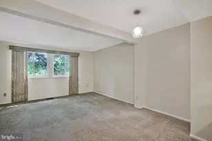 8010 Hadfield Ct, Pasadena, MD 21122 - Photo 9