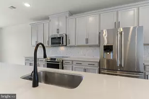 7639 Stemhart Ln, Hanover, MD 21076 - Photo 11