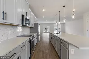 7639 Stemhart Ln, Hanover, MD 21076 - Photo 11