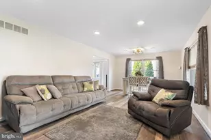 758 210th St, Pasadena, MD 21122 - Photo 7