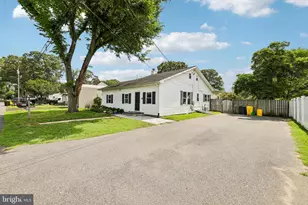 335 Beach Ave, Pasadena, MD 21122 - Photo 7