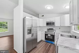 1502 Clearfield Cir, Severn, MD 21144 - Photo 11