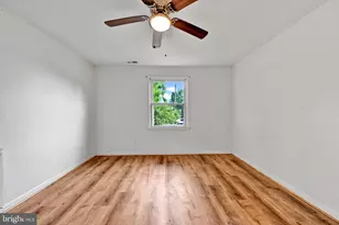 811 Seagrove Road E, Glen Burnie, MD 21060 - Photo 11