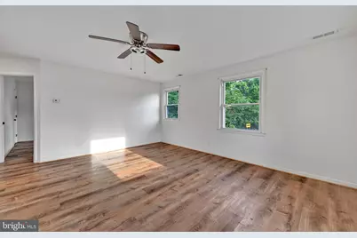 811 Seagrove Road E #811, Glen Burnie, MD 21060 - Photo 9