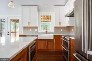 102 Sycamore Rd, Severna Park, MD 21146 - Photo 11