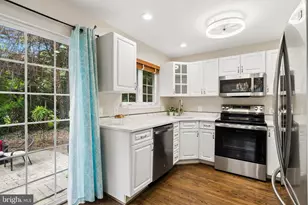 110 Lake View Dr, Annapolis, MD 21403 - Photo 7