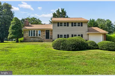 110 Lake View Drive, Annapolis, MD 21403 - Photo 1