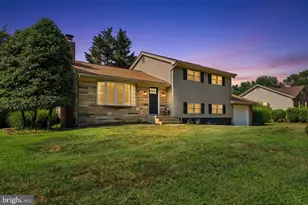 110 Lake View Dr, Annapolis, MD 21403 - Photo 1
