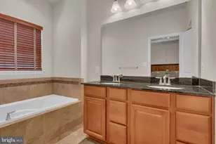 7278 Dorchester Woods Ln, Hanover, MD 21076 - Photo 17