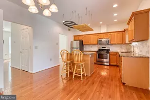 2502 Weston Ct, Crofton, MD 21114 - Photo 7