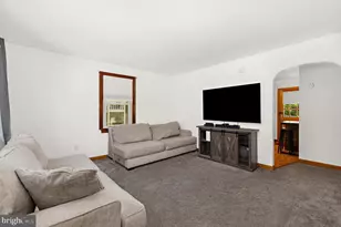 205 7th Ave, Baltimore, MD 21225 - Photo 7