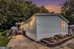 86 Edwards Ln, Lothian, MD 20711 - Photo 1