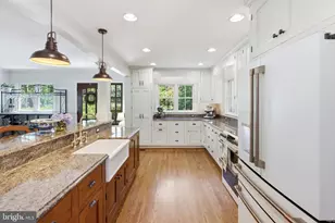 1724 Robinhood Rd, Annapolis, MD 21401 - Photo 9