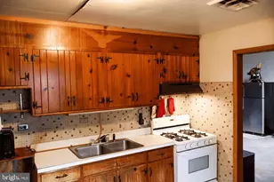 102 N Jerome Pkwy, Glen Burnie, MD 21060 - Photo 11