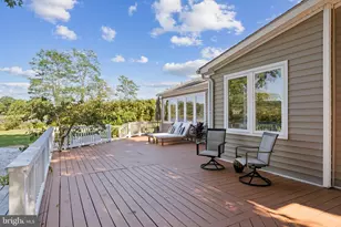 7654 Bay St, Pasadena, MD 21122 - Photo 43
