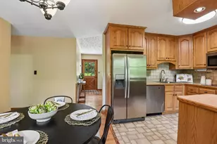 878 Oakdale Cir, Millersville, MD 21108 - Photo 11