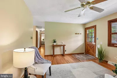878 Oakdale Circle, Millersville, MD 21108 - Photo 5