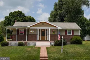 628 Bruce St, Baltimore, MD 21225 - Photo 1