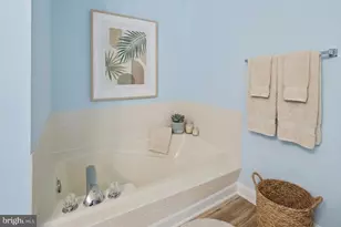 619 Admiral Dr, Annapolis, MD 21401 - Photo 19