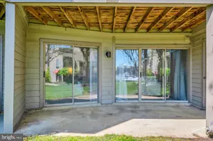 7036 Harbour Village Ct, Annapolis, MD 21403 - Photo 3