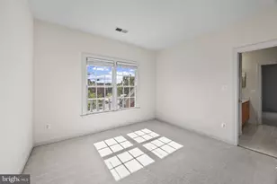 716 Pearson Point Pl, Annapolis, MD 21401 - Photo 29
