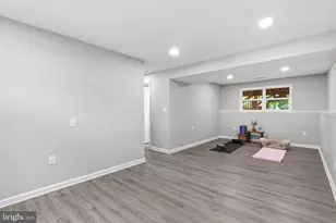 556 E Park Ct, Glen Burnie, MD 21061 - Photo 11