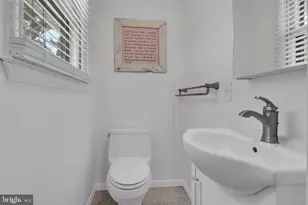 536 Manor Rd, Severna Park, MD 21146 - Photo 25