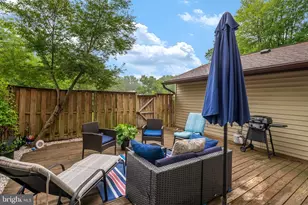 2054 Happy Ln, Crofton, MD 21114 - Photo 7