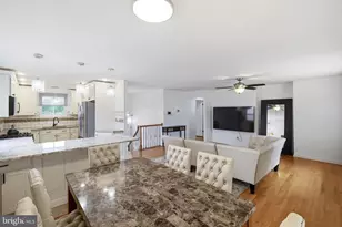 222 Royal Arms Dle, Glen Burnie, MD 21061 - Photo 5