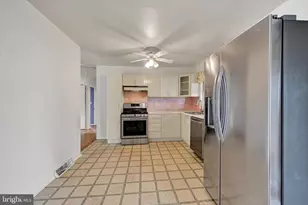 306 Regency Cir, Linthicum Heights, MD 21090 - Photo 15